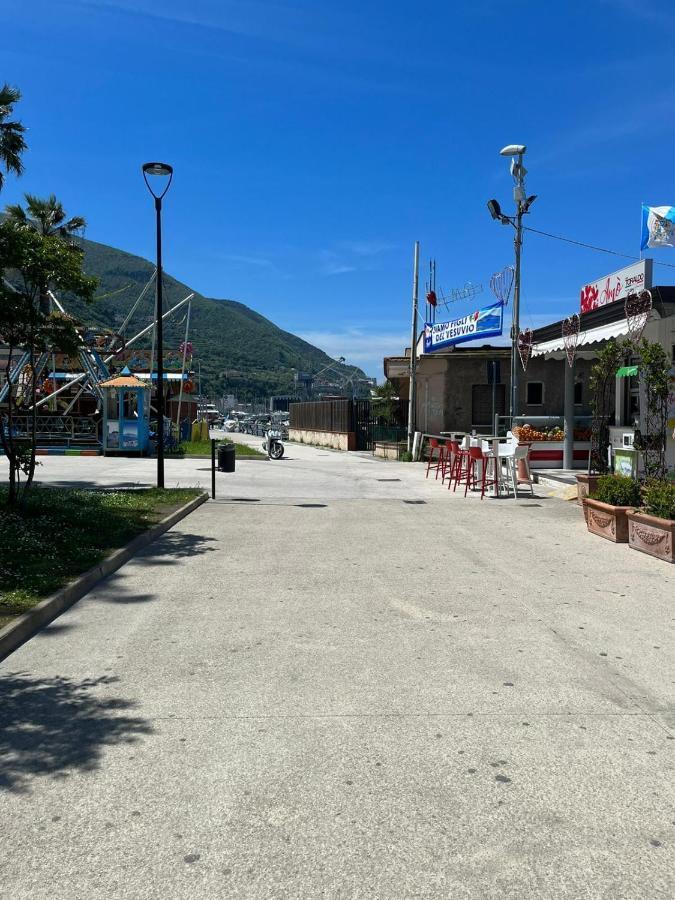 Centro Stabia Apartment Castellammare di Stabia Ngoại thất bức ảnh