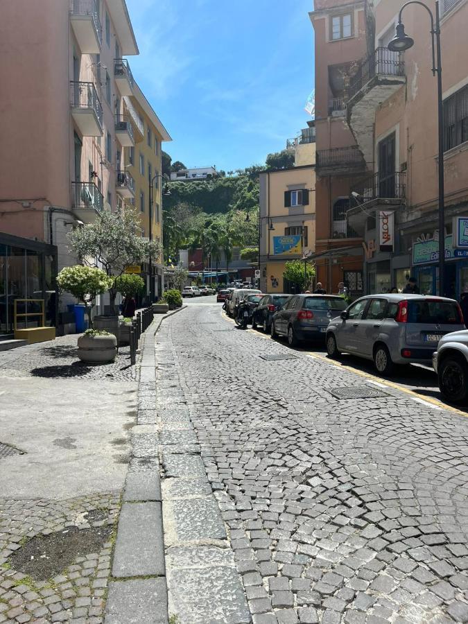 Centro Stabia Apartment Castellammare di Stabia Ngoại thất bức ảnh
